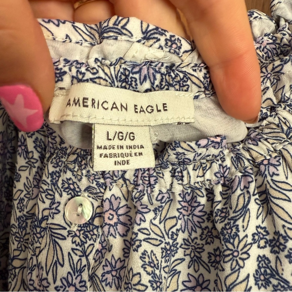 American Eagle Outfitters Lavender/Blue Floral Blouse‎ - Picture 5 of 5
